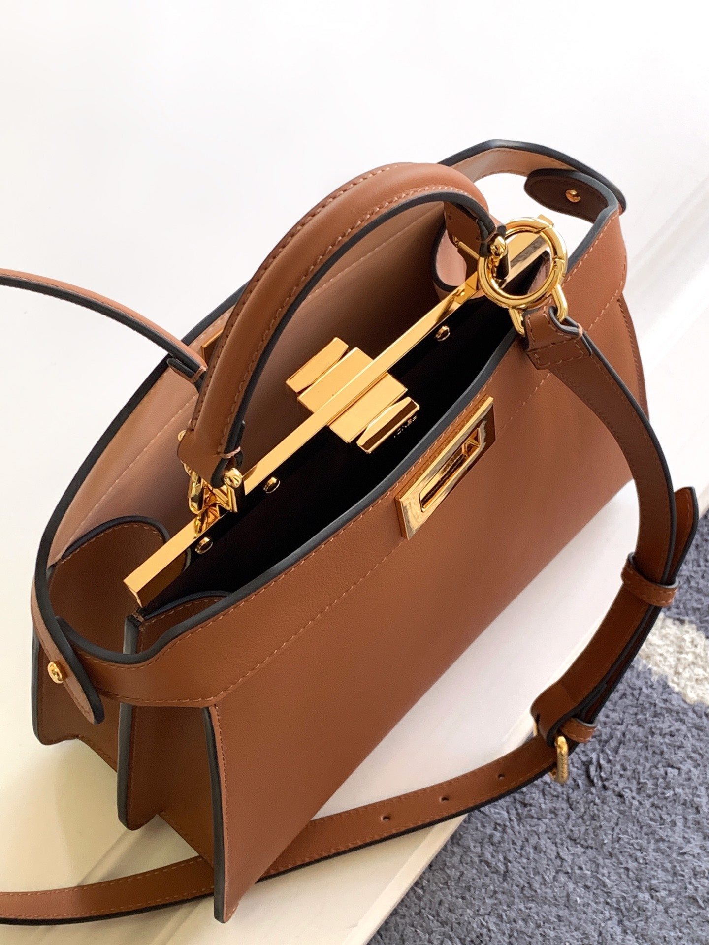 Alternative view of Fendi Peekaboo IseeU Small 27cm Gold Lambskin