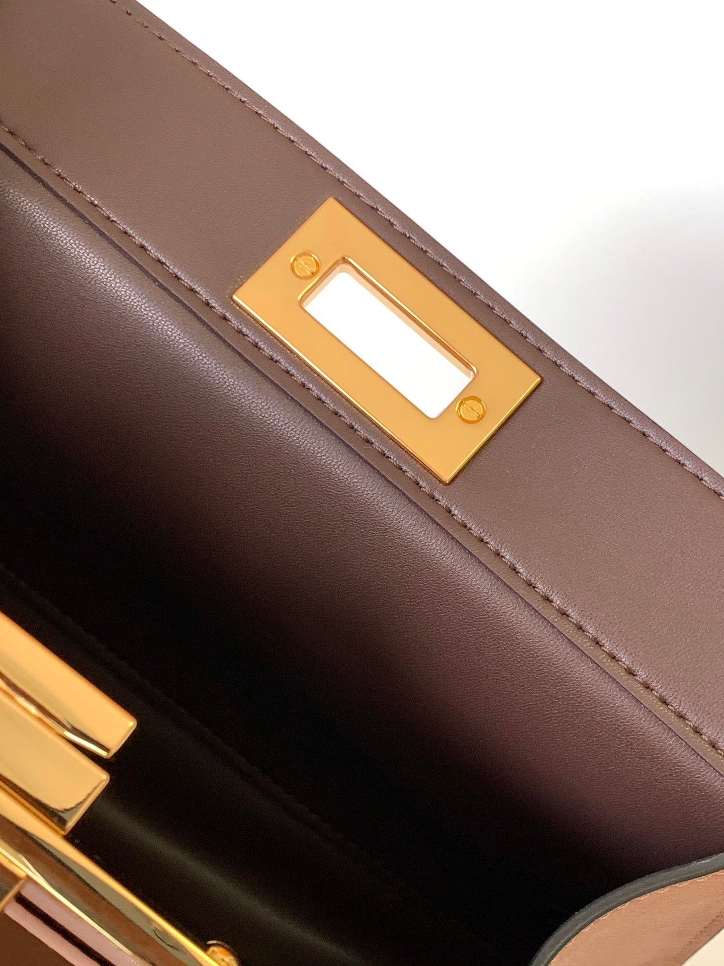Fendi Peekaboo IseeU Small 27cm Gold Lambskin - Image 7