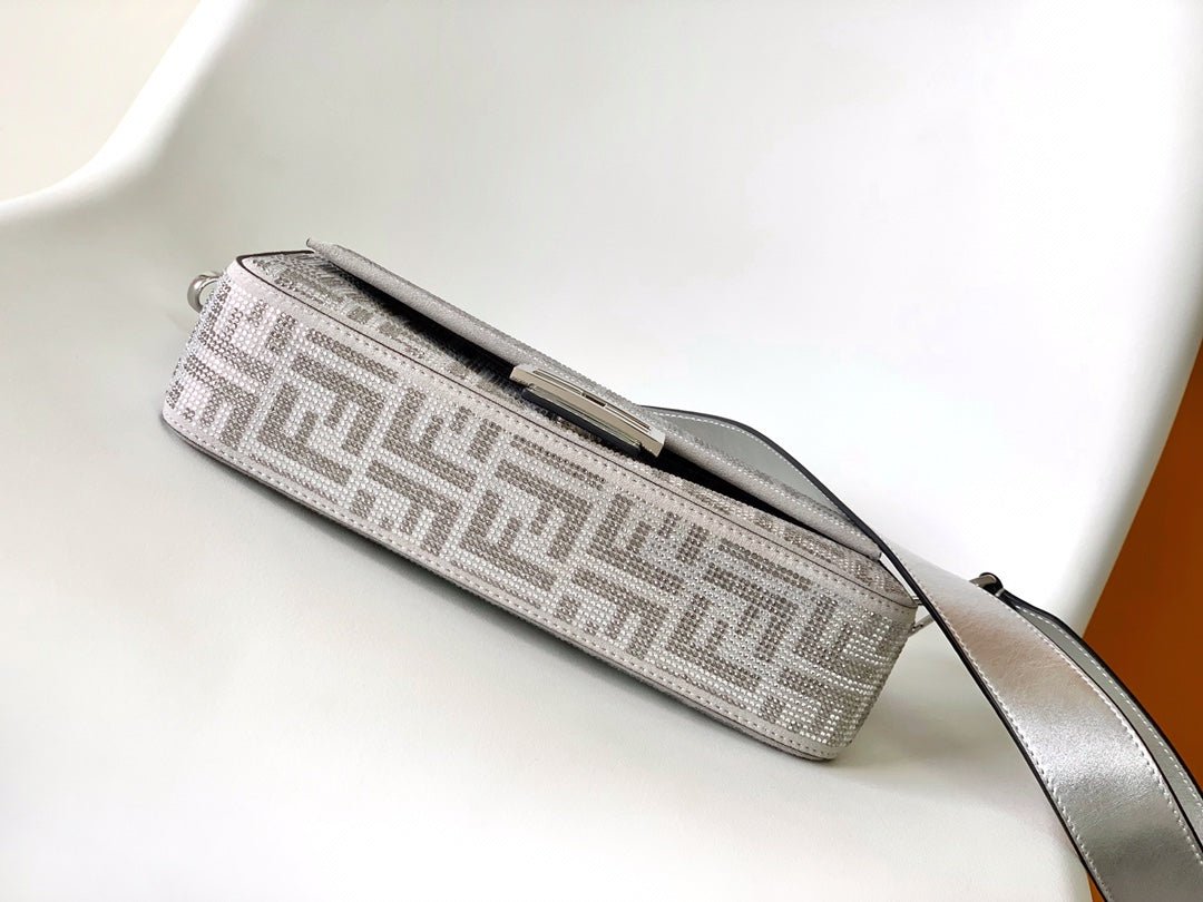 Fendi Baguette 27 Silver Crystal Calfskin Bag - Image 6