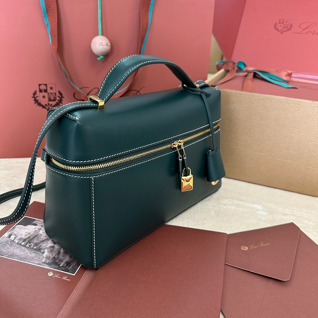 Alternative view of EXTRA BAG L27 IN PEACOCK BLUE SMOOTH CALFSKIN WITH GOLD HARDWARE