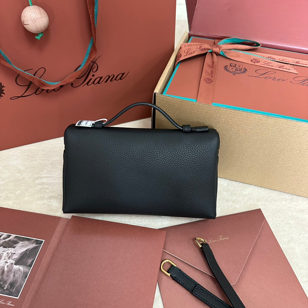 Alternative view of EXTRA POCKET L19 IN BLACK CALFSKIN WITH GOLD HARDWARE