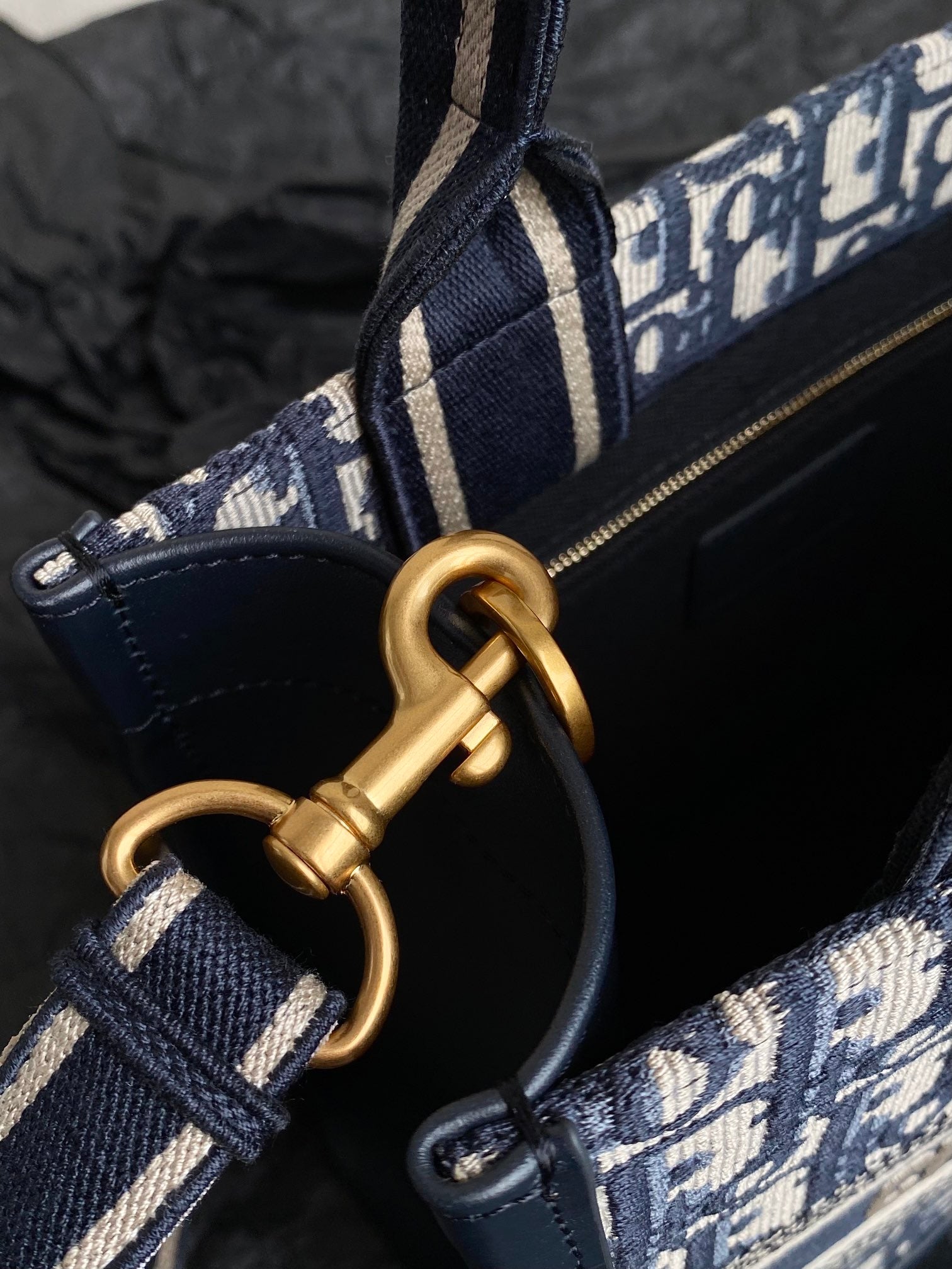 Dior Mini Book Tote 26 Blue Oblique Embroidery Bag - Image 5