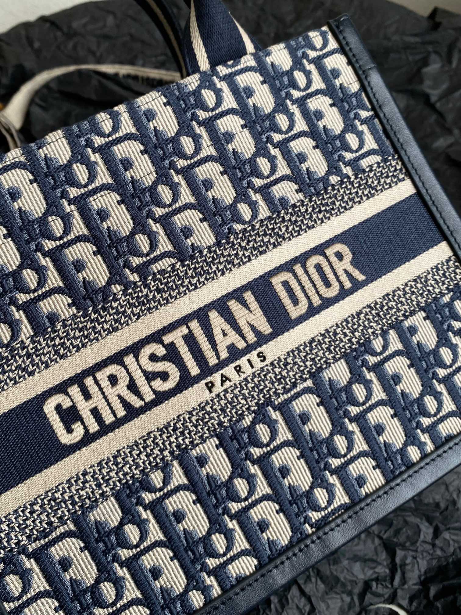 Dior Mini Book Tote 26 Blue Oblique Embroidery Bag - Image 8