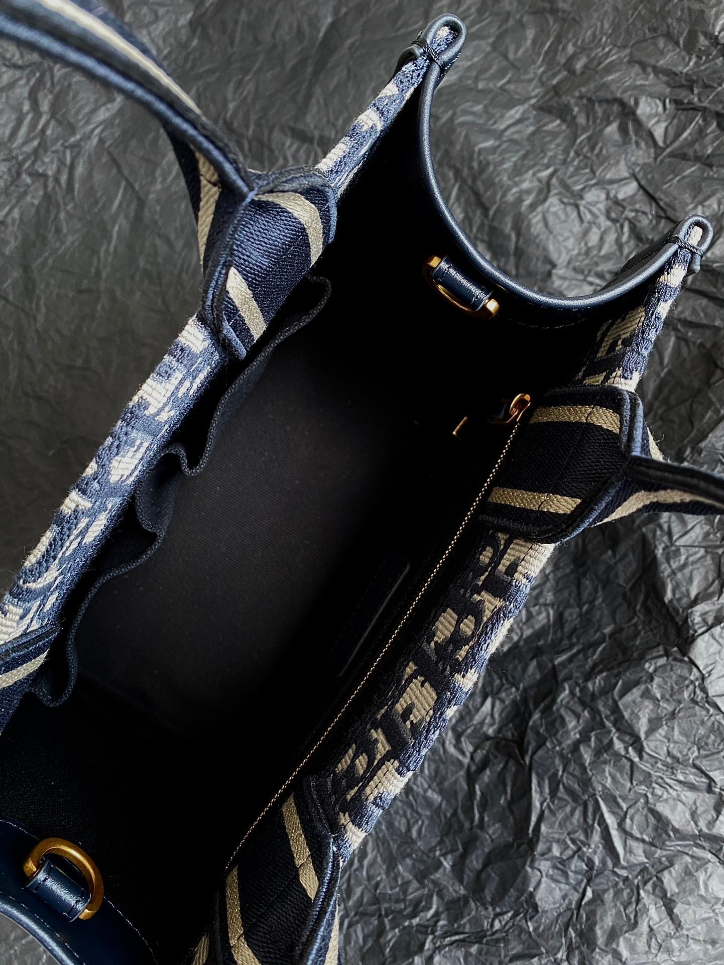 Dior Mini Book Tote 26 Blue Oblique Embroidery Bag - Image 9