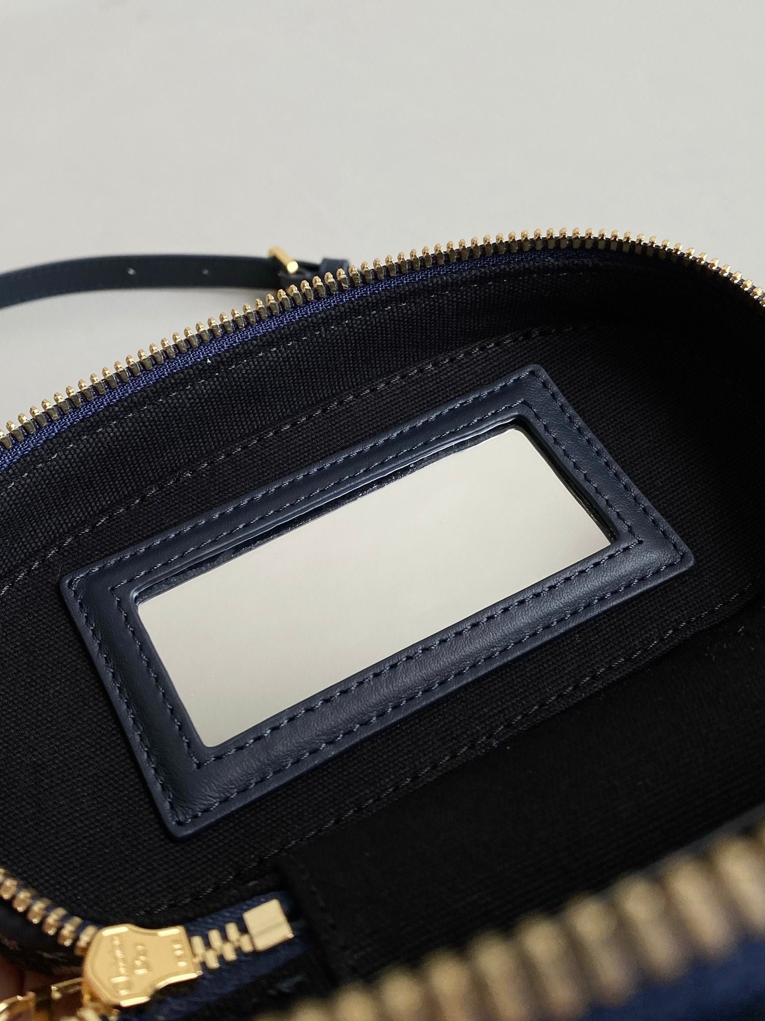 Dior Montaigne Mini Blue Oblique Vanity Case Bag - Image 8