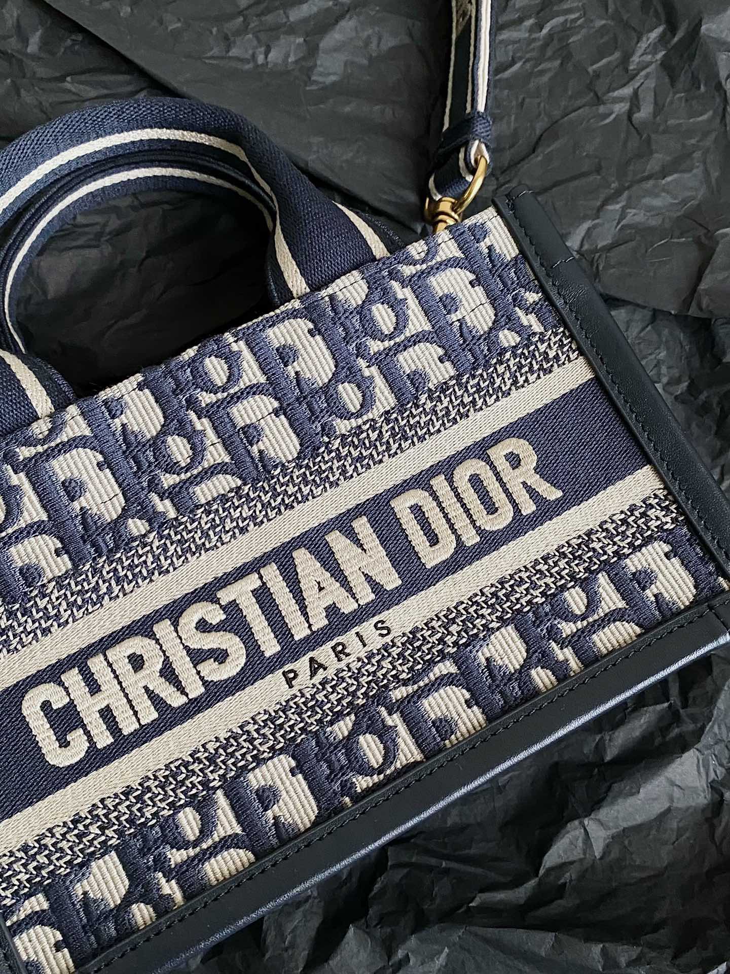 Dior Mini Book Tote 21 Blue Oblique Embroidery Bag - Image 4