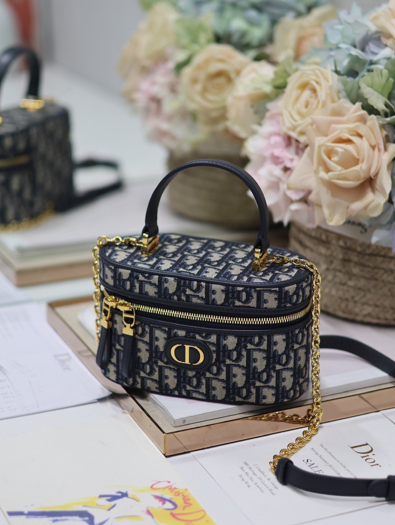 Dior Caro 16 Blue Oblique Jacquard Vanity Case - Image 4