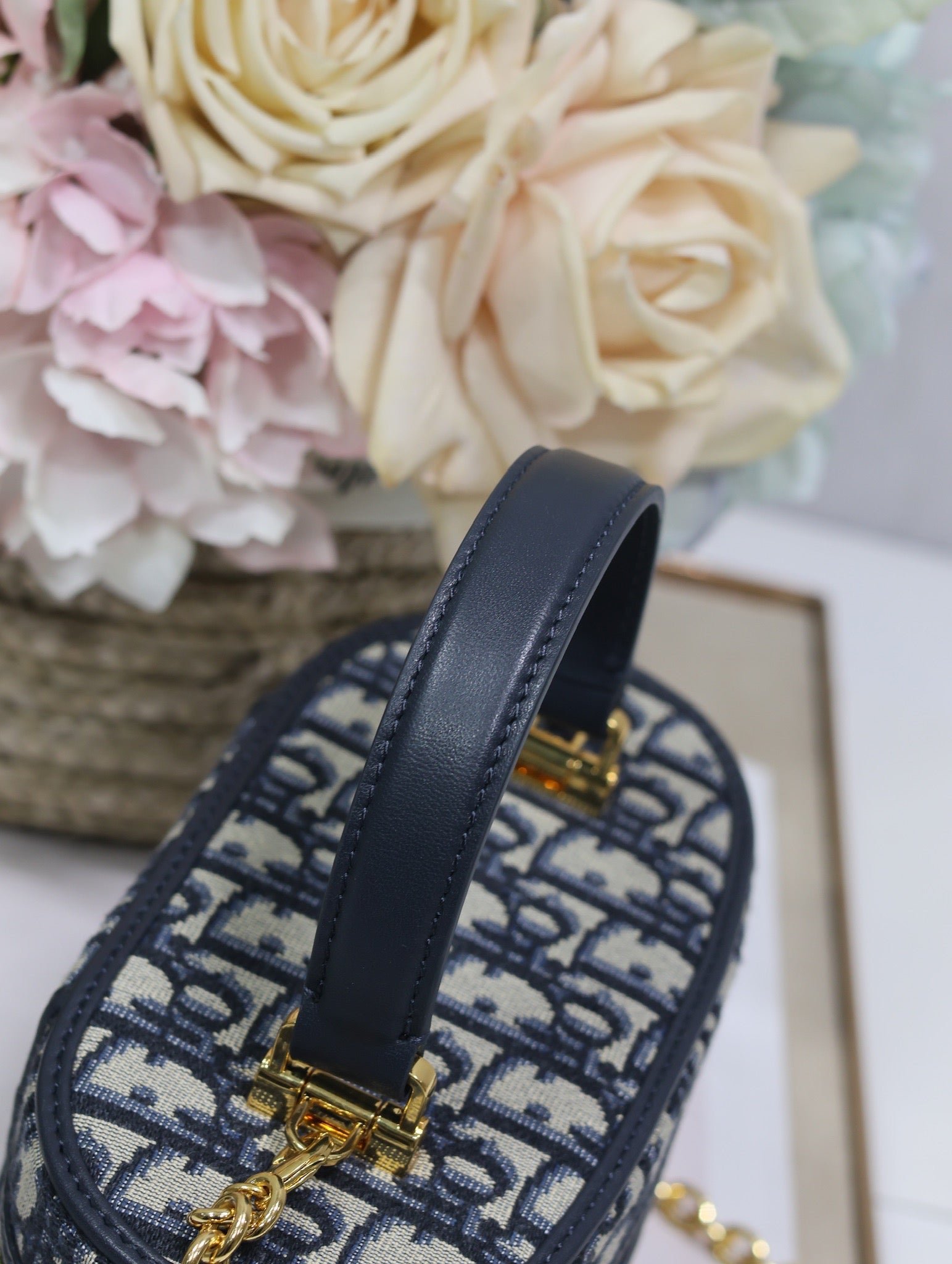 Dior Caro 16 Blue Oblique Jacquard Vanity Case - Image 9