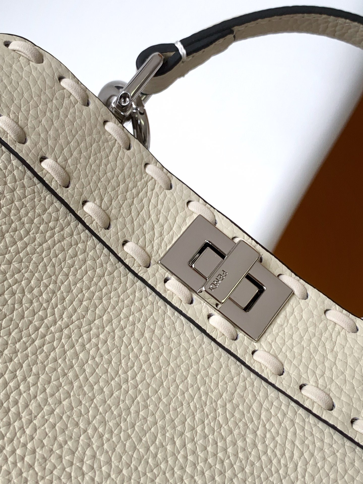 Fendi Peekaboo Iseeu Petite 20 Ivory Calfskin Silver - Image 5