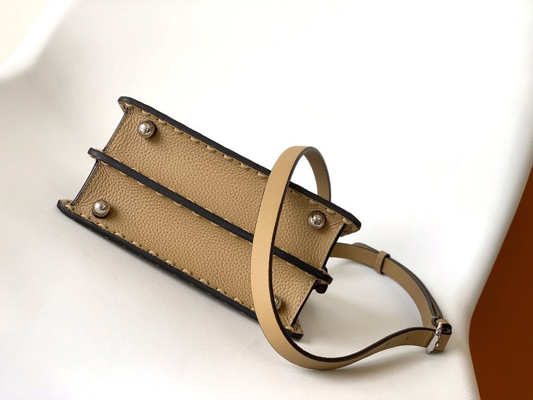 Fendi Peekaboo Iseeu Petite 20 Light Brown Calfskin Silver - Image 8