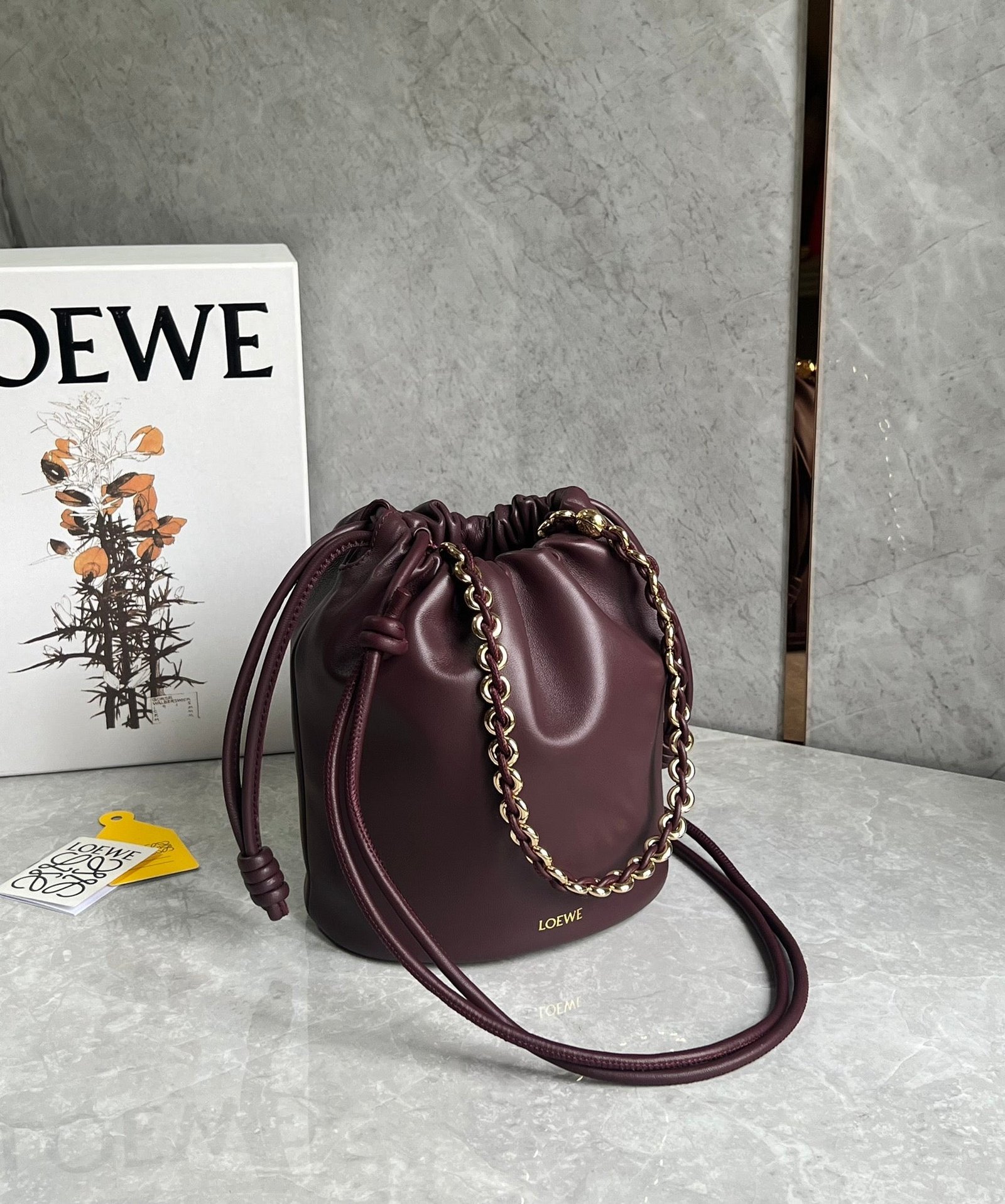 LOE 32 FLAMENCO PURSE BUCKET IN DARK BURGUNDY MELLOW NAPPA LAMBSKIN - Image 3
