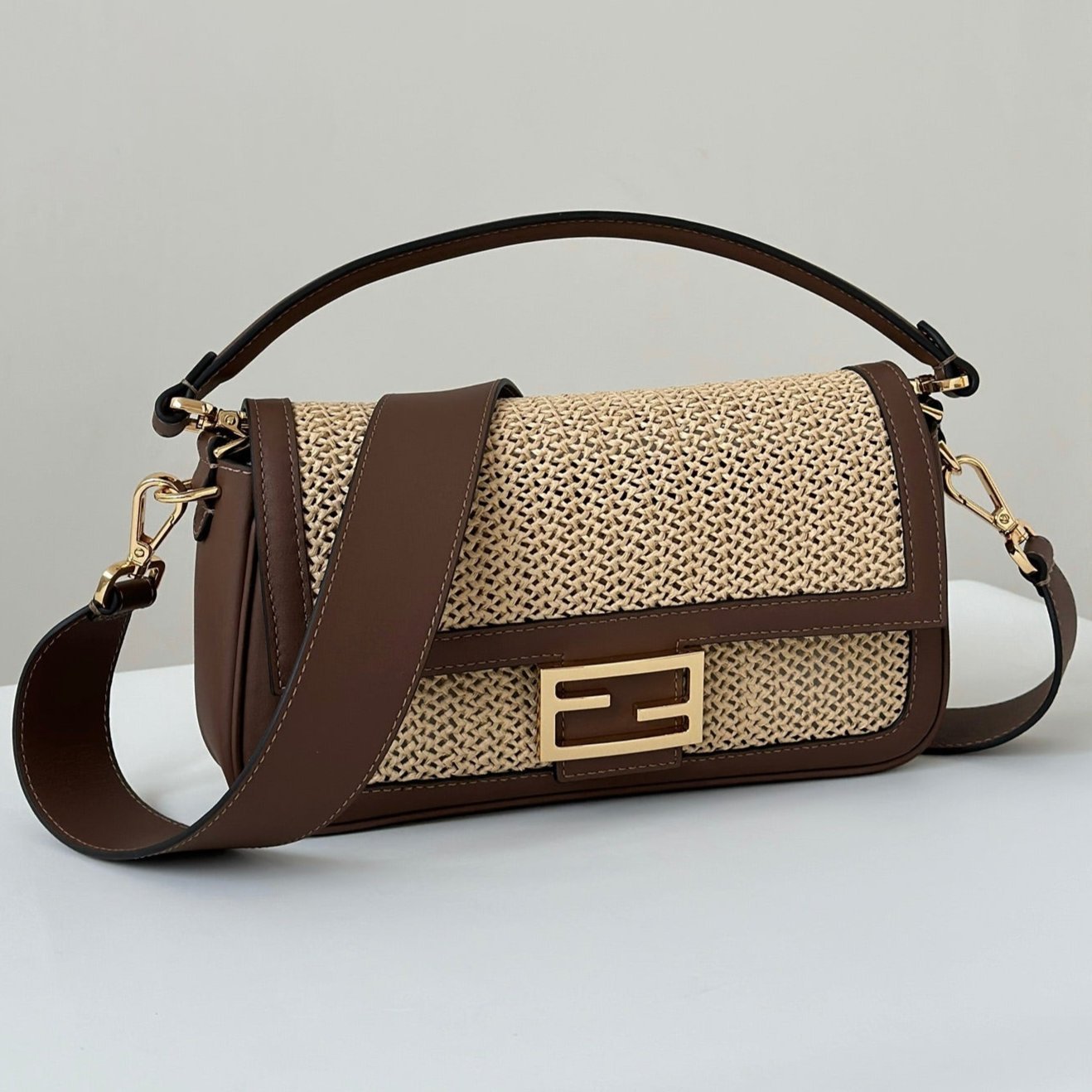 Fendi Baguette 27 Raffia & Calfskin Gold Hardware