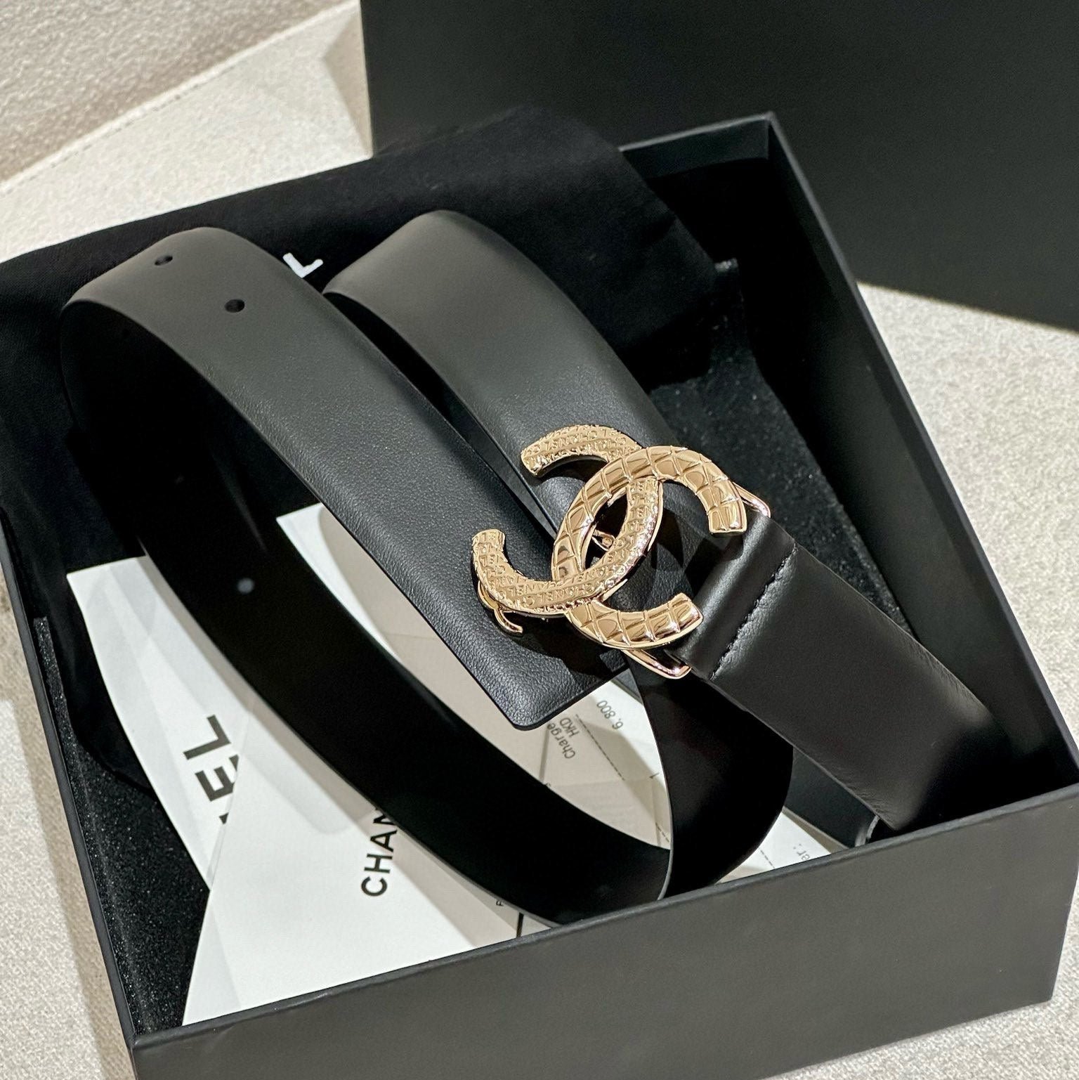 Alternative view of Chanel Twist Gold Crystal Belt
