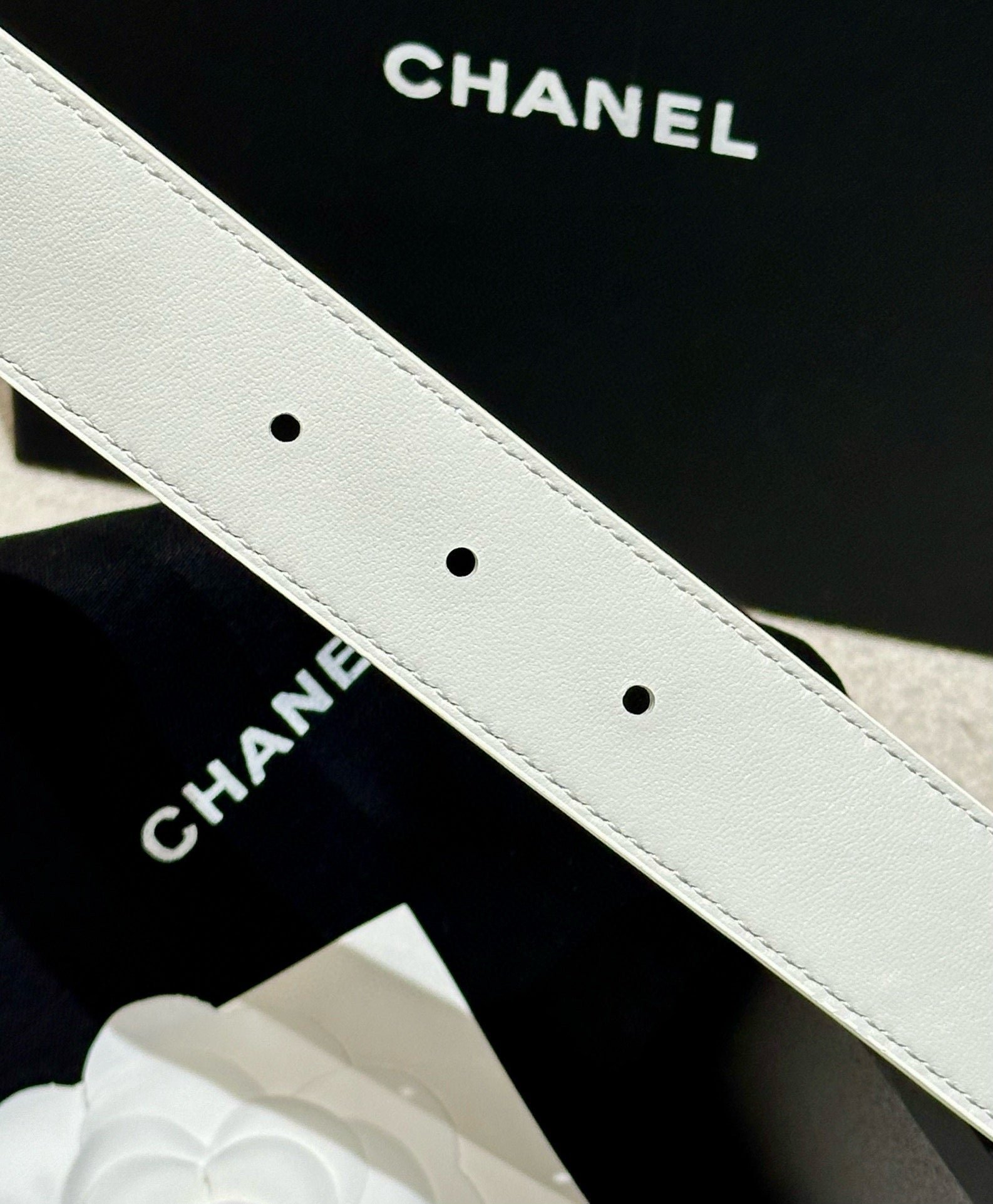 Chanel White Emboss Belt - Image 5