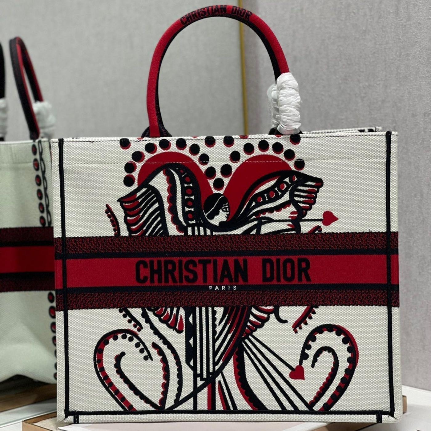 Dior Heart Portrait Book Tote 42cm