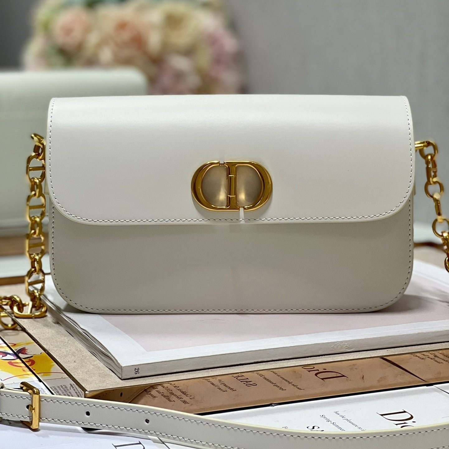 Dior Montaigne Avenue White Calfskin Flap Bag