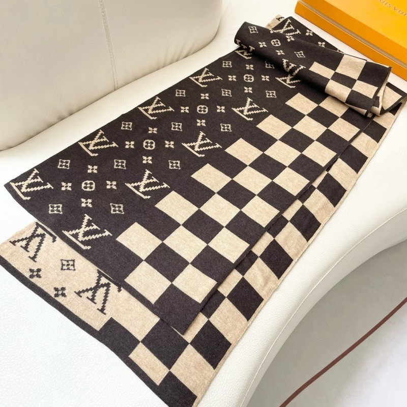 LV Checkerboard & Monogram Reversible Scarf - Image 10