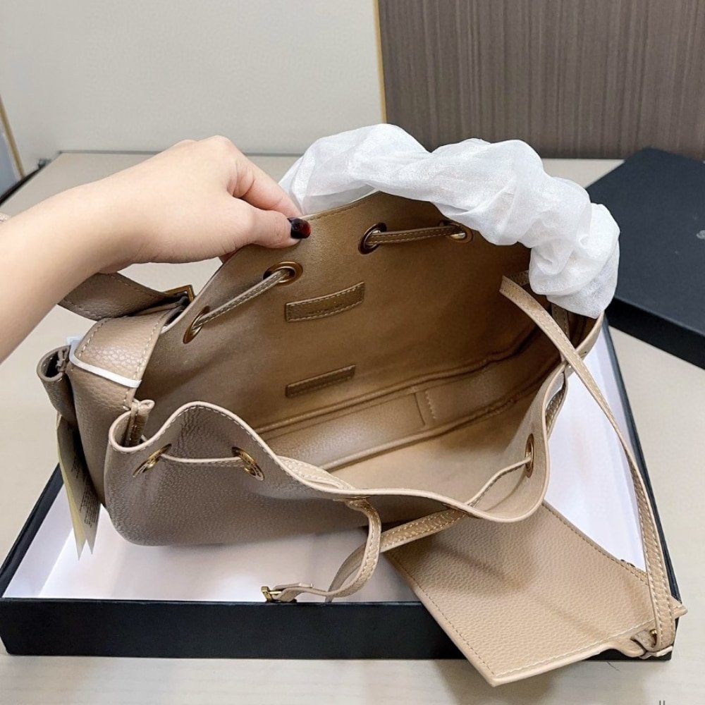 Saint Laurent Paris VII Hobo Bag Beige 30Cm - Image 4