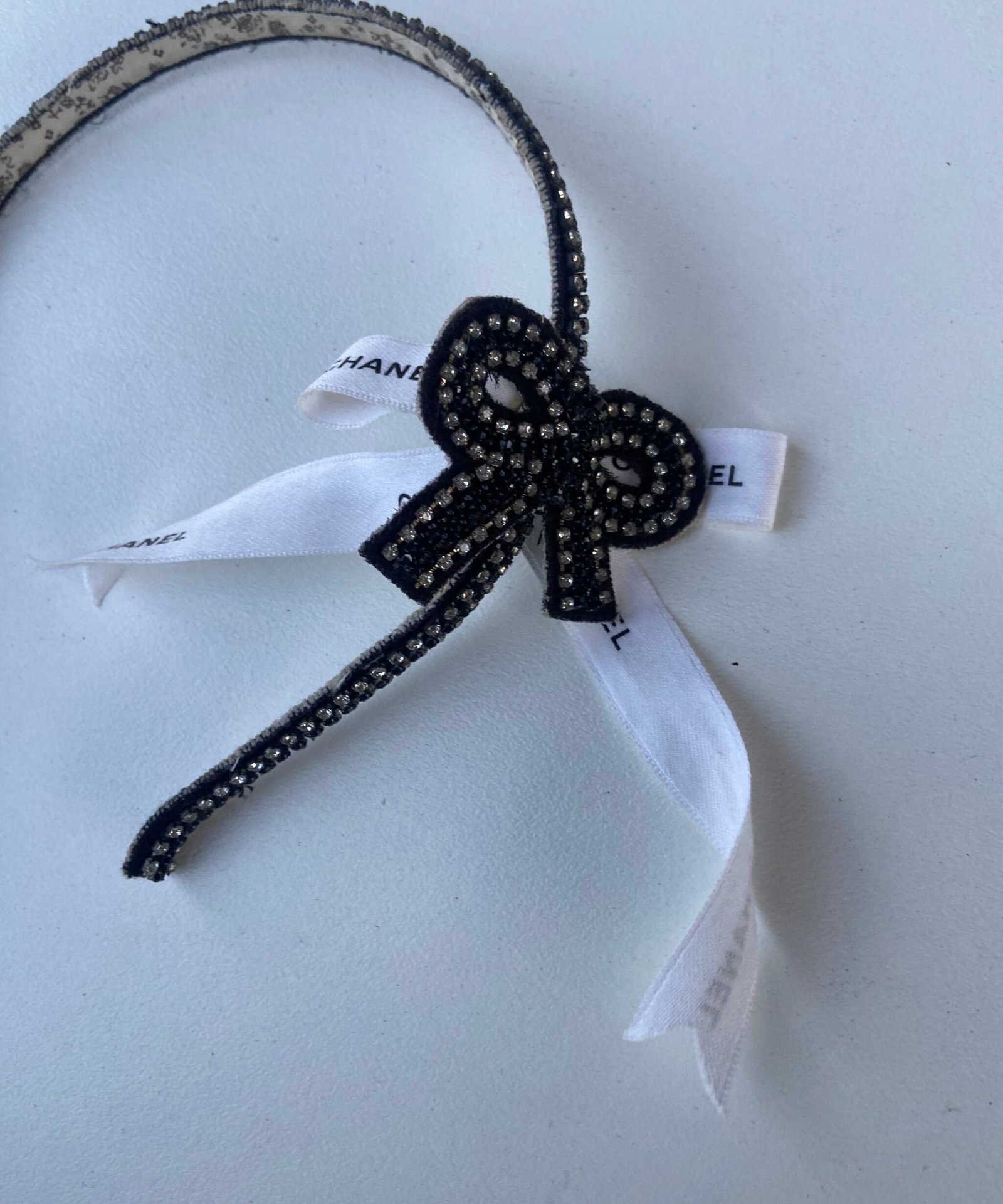 Alternative view of How Chanel ribbon headband