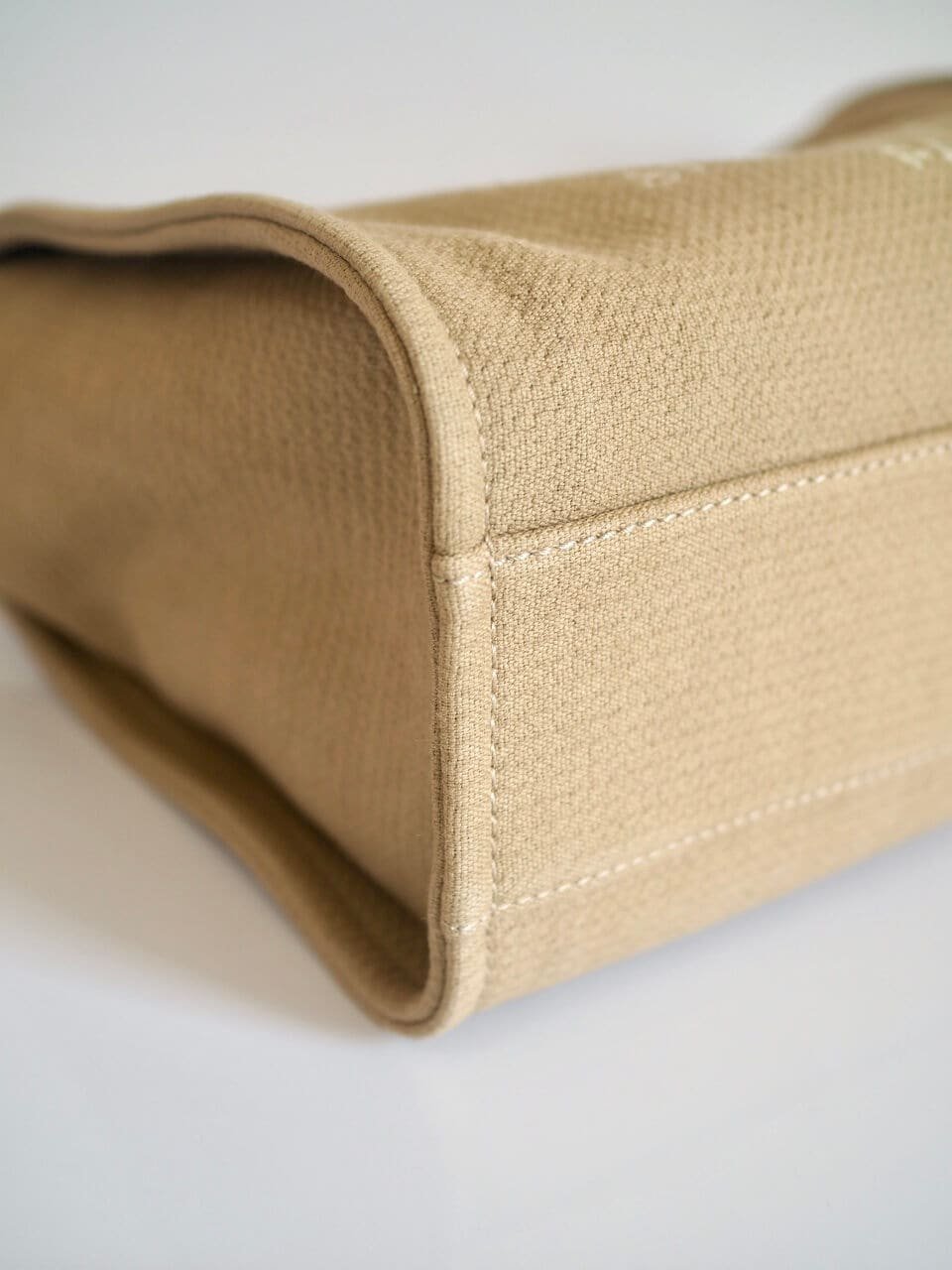 Chanel Deauville Canvas Tote Bag (Beige) - Image 7