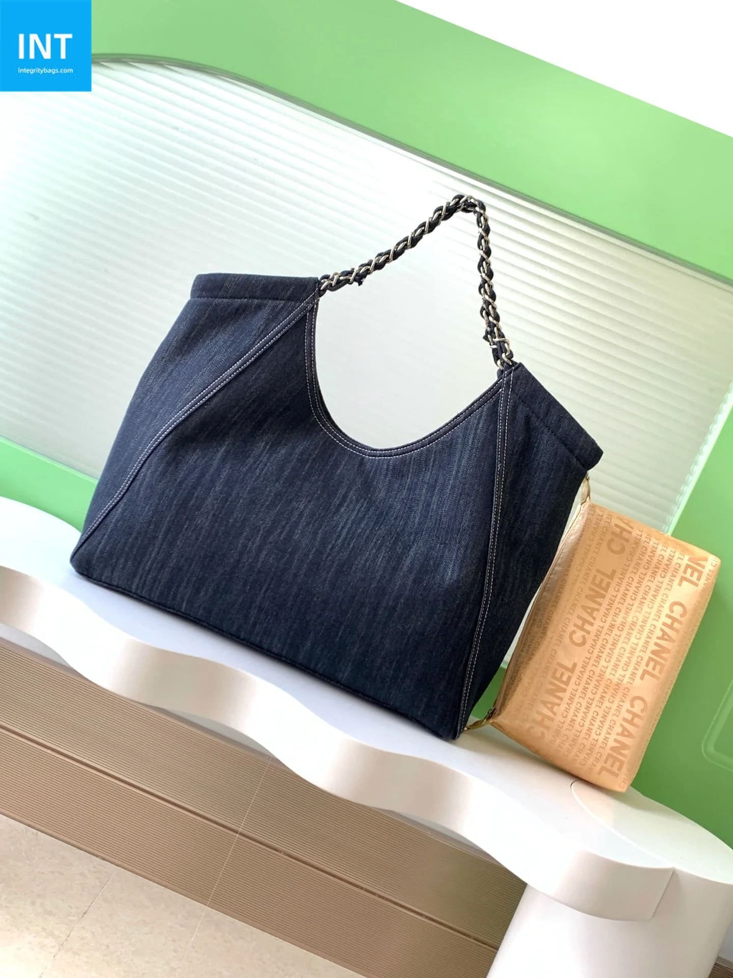 Chanel 25 Denim Leather Tote Bag (Navy Blue) - Image 3
