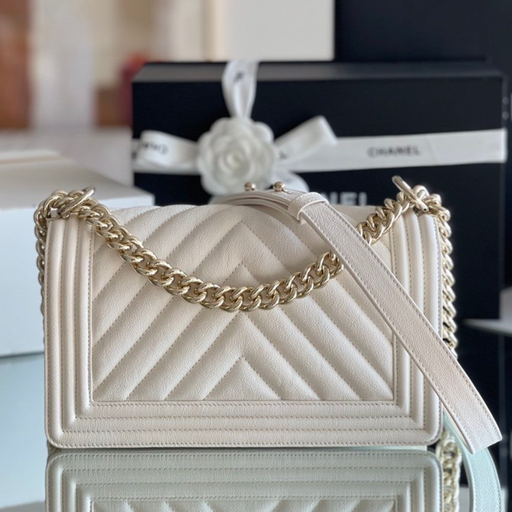 Chanel Boy Chevron Leather Handbag (White Gold) - Image 8