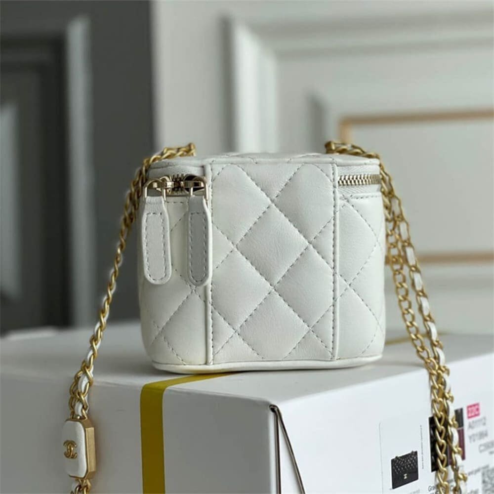 Chanel Vanity Lambskin Chain Bag - Image 5