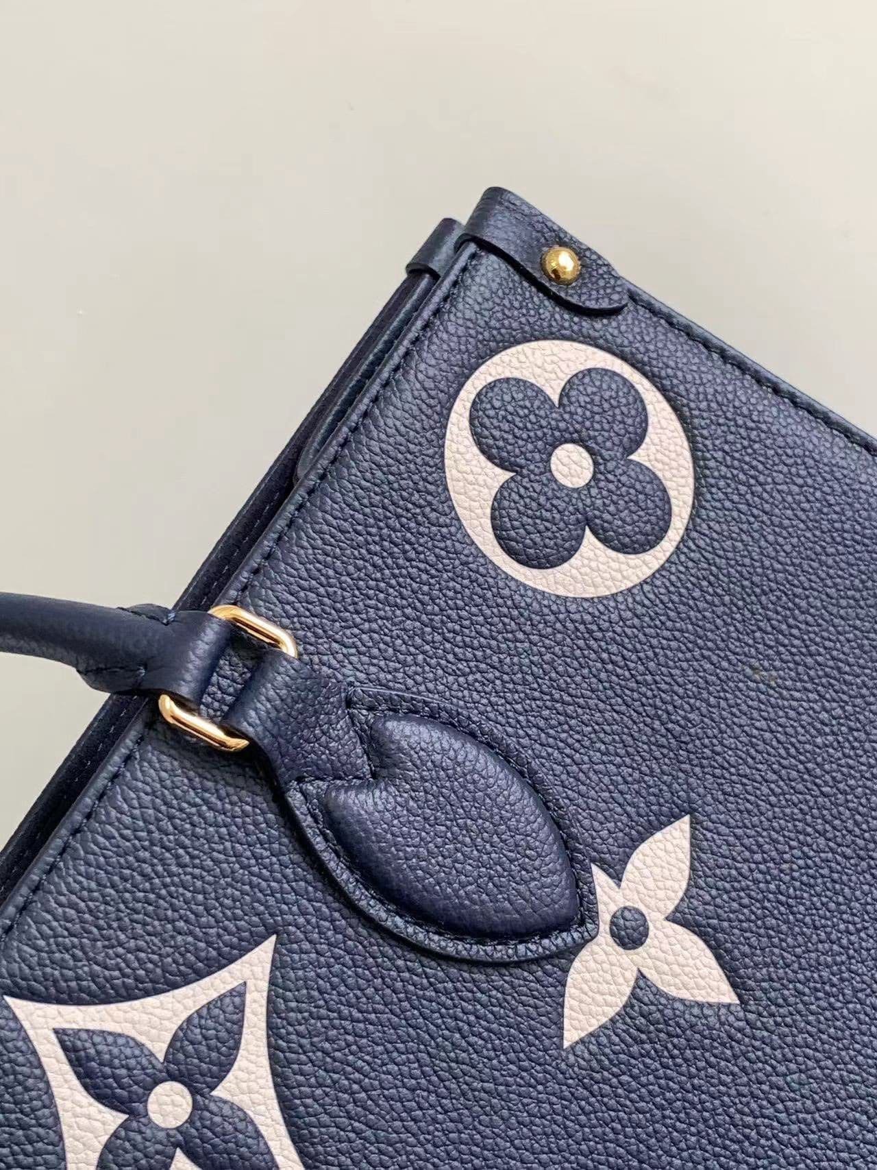 Louis Vuitton OnTheGo MM Nautical Bicolor - Image 6