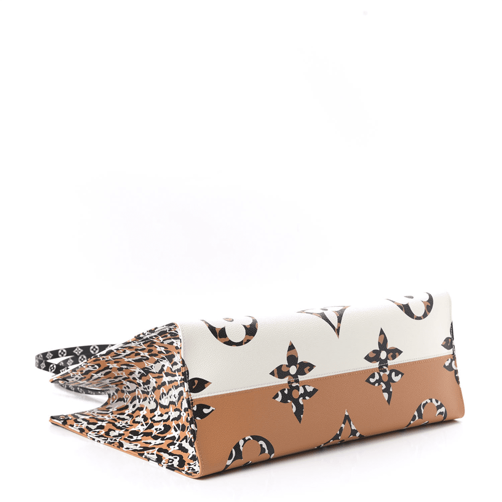 Louis Vuitton Monogram Giant Jungle - Image 8