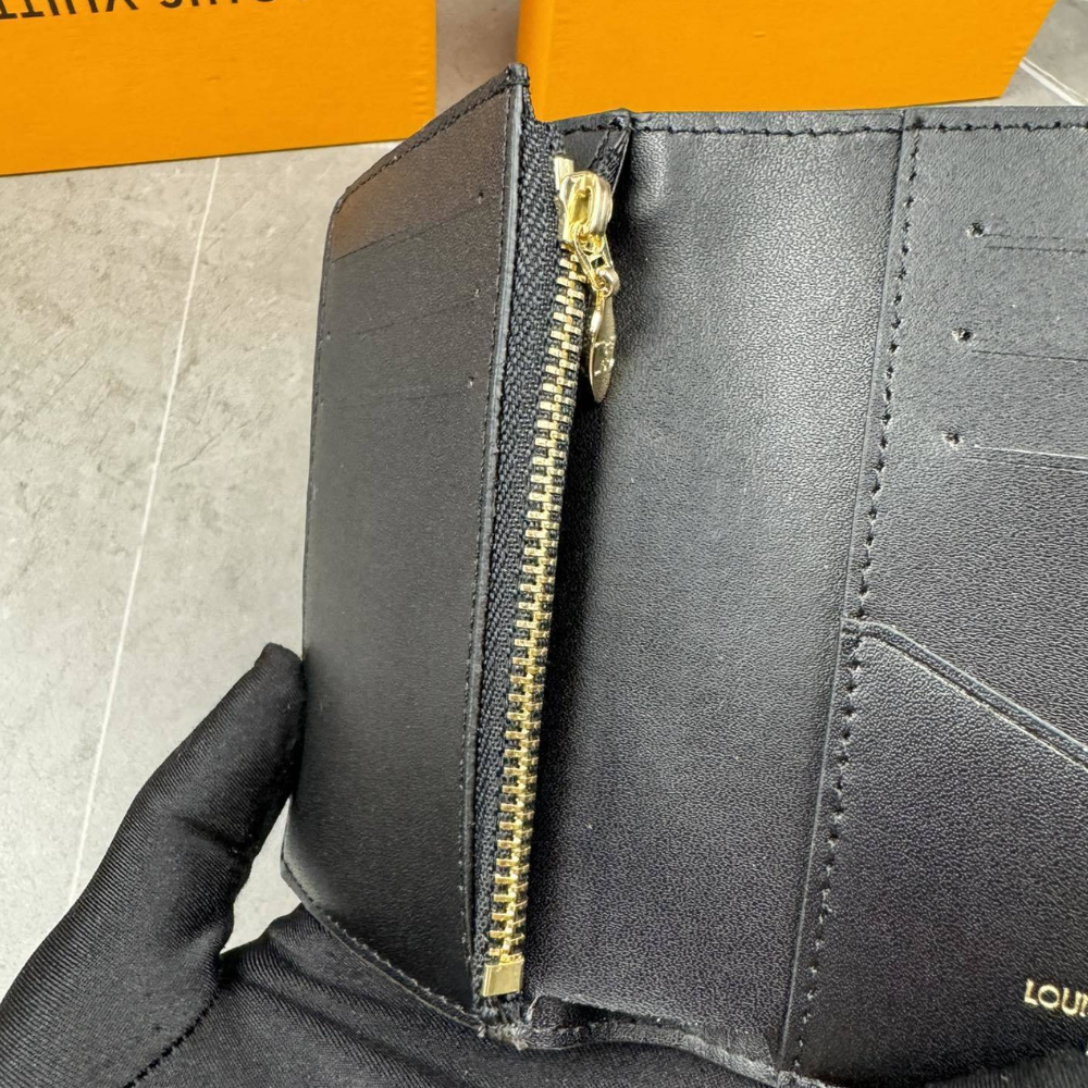 LV Monogram Canvas LV-Clip Wallet - Image 3