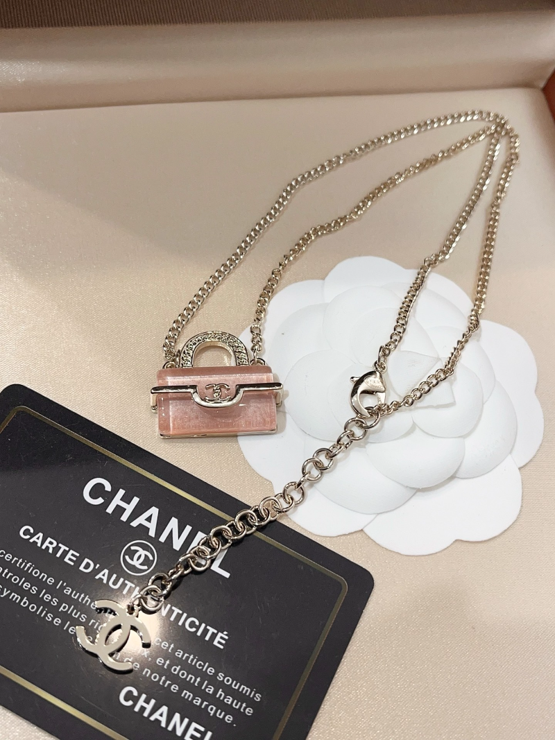 Alternative view of CHANEL Pink Glitter Flap Bag Pendant Necklace Set