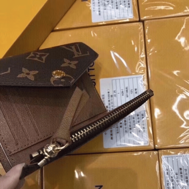 Louis Vuitton Victorine Wallet Monogram 4.7 Inches M62472 - Image 6