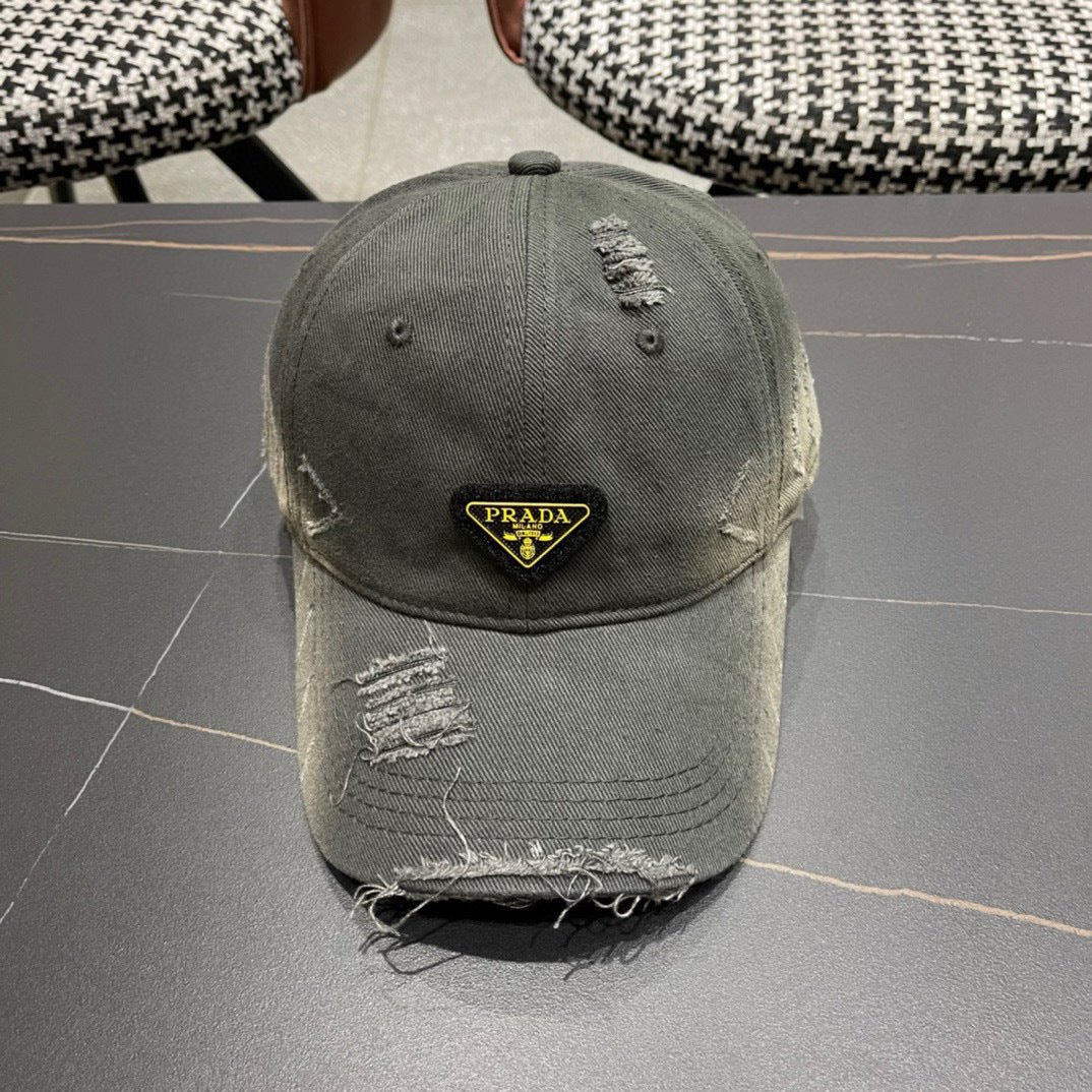 CASQUETTE PRADA