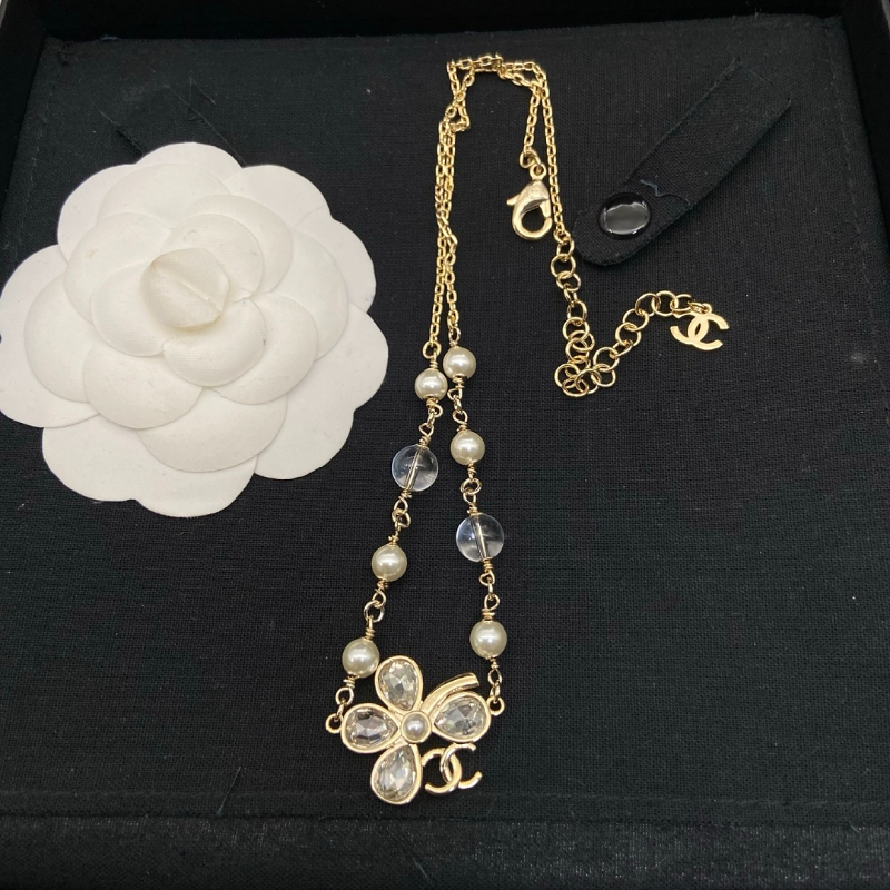 Chanel Gold Pearl Crystal Flower CC Dainty Necklace - Image 5