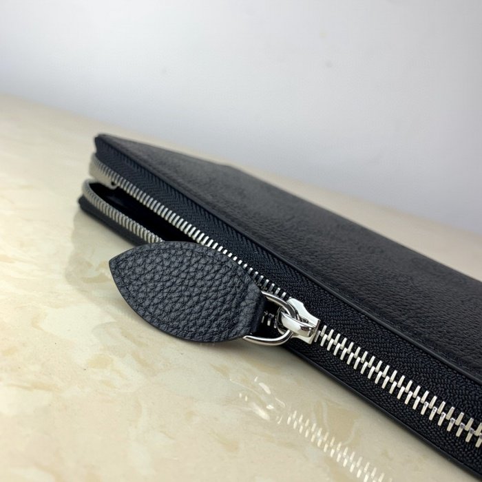 Alternative view of LOUIS VUITTON ZIPPY WALLET BLACK M61867