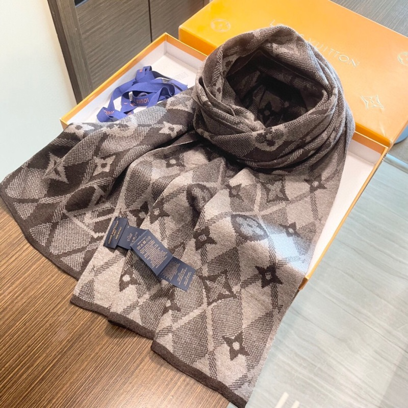Alternative view of LV Black White Damier & Monogram Knit Scarf