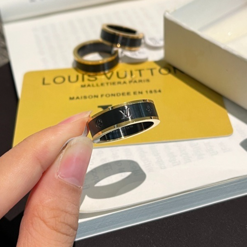 LV Black Enamel Ring