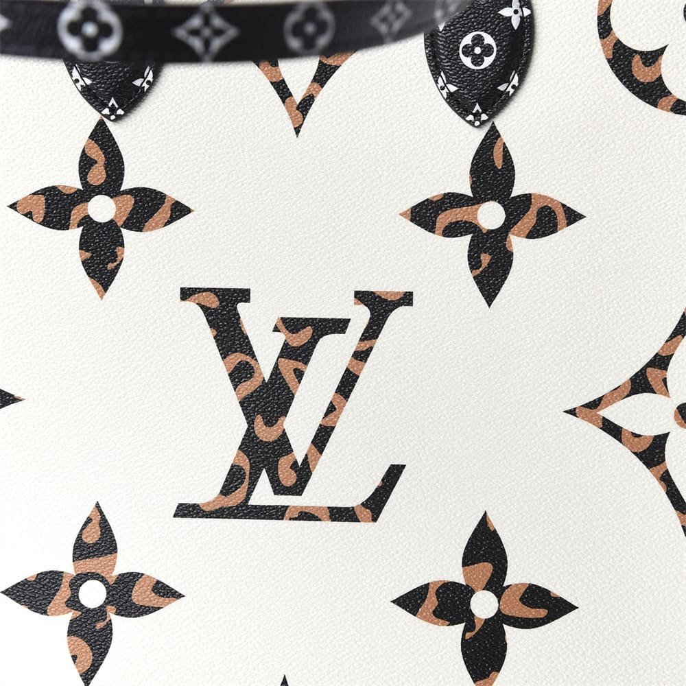 Louis Vuitton Monogram Giant Jungle - Image 4