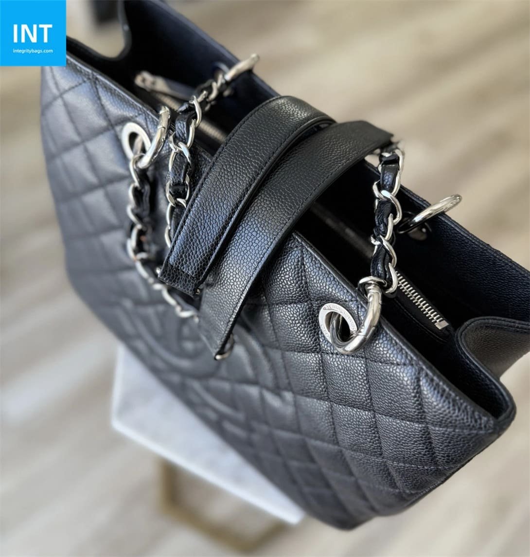 CHANEL Grand Shopping Tote Black Caviar Leather - Image 7