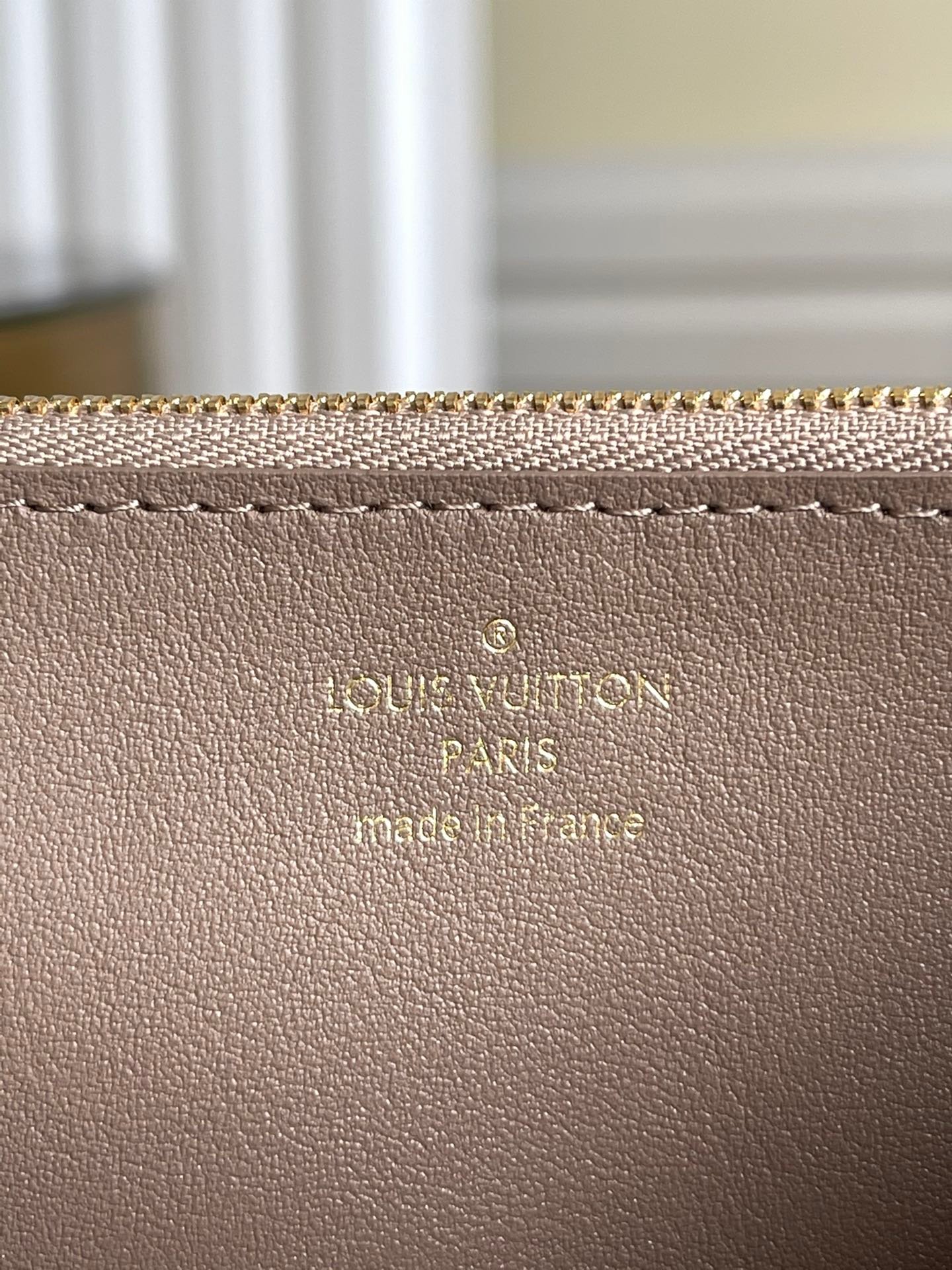 LOUIS VUITTON CAPUCINES WALLET GALET M61248 - Image 7