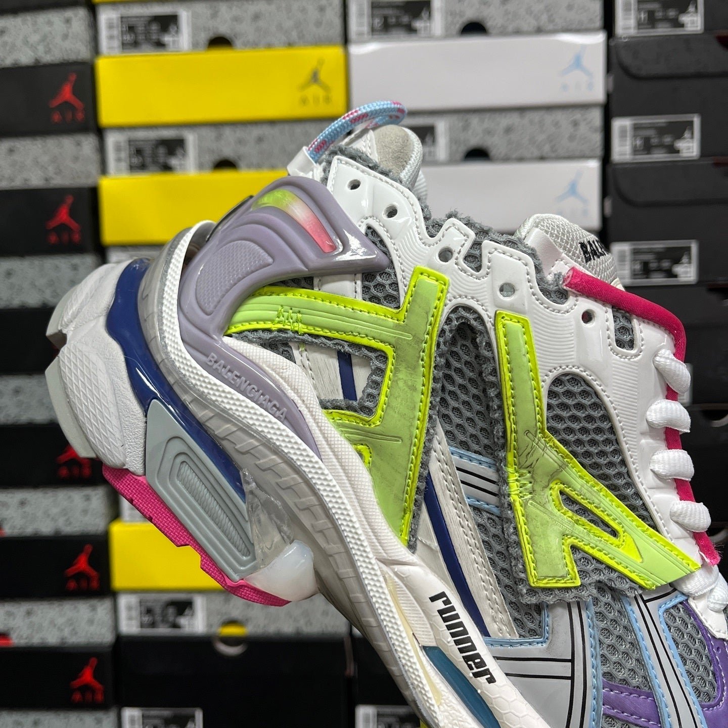 Alternative view of Balenciaga Runner 7.0 White Multicolor
