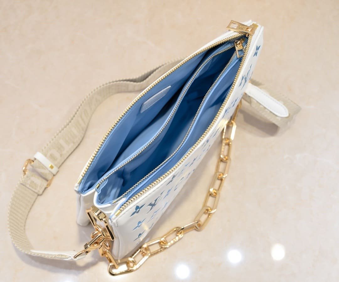 Louis Vuitton Coussin PM White Blue - Image 9