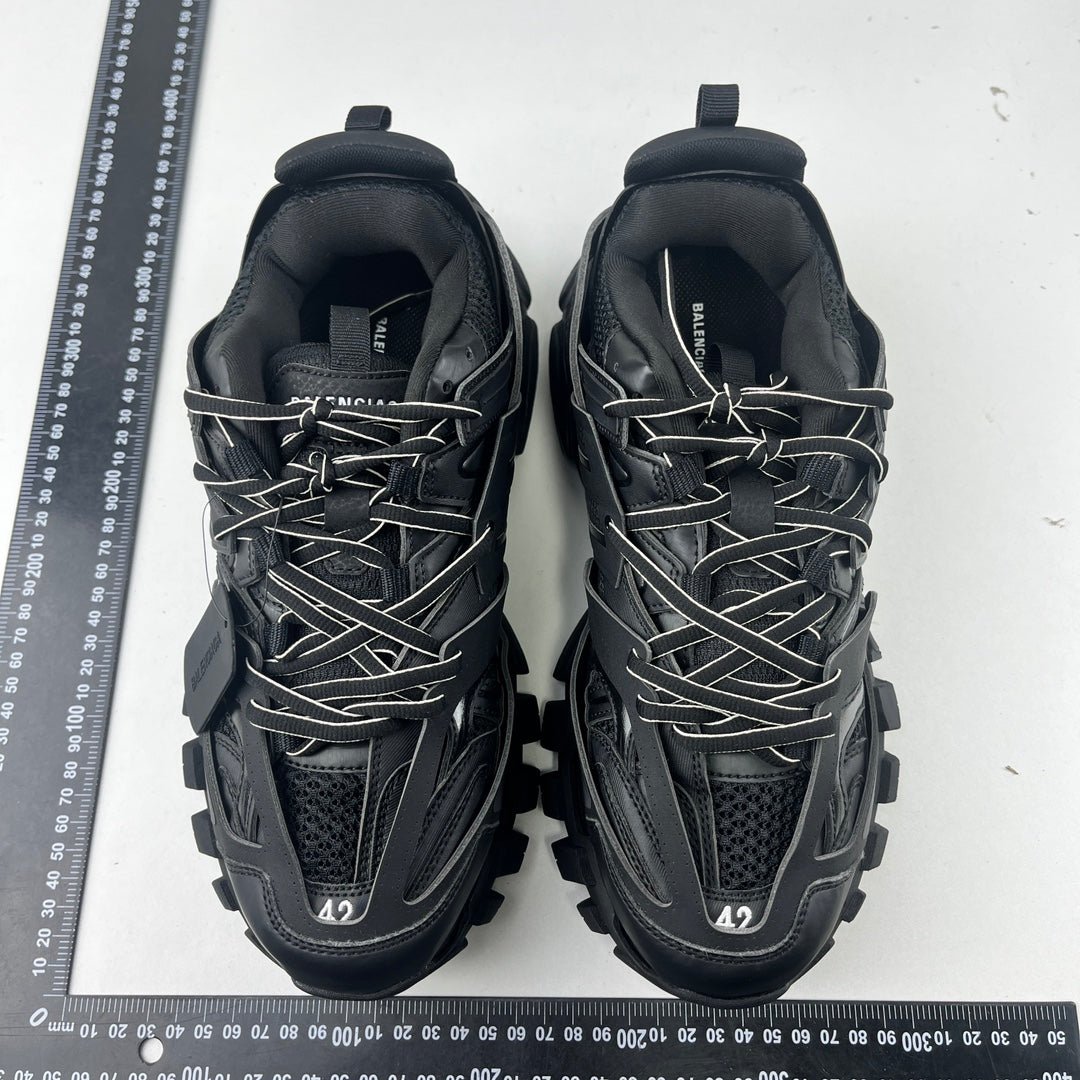 Alternative view of Balenciaga Track 3.0 - (BLACK)