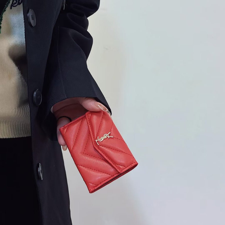 YSL V-Quilted Leather Card Holder (Multi-Color) - Image 7