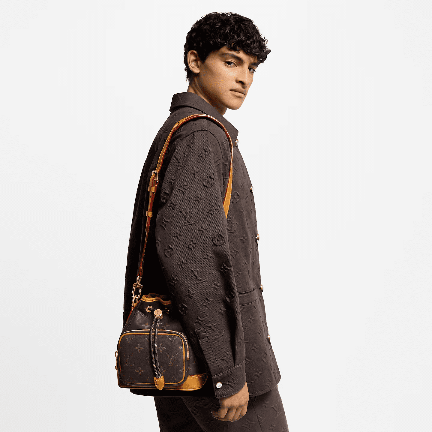 Alternative view of Louis Vuitton Noé Cargo Calfskin Leather