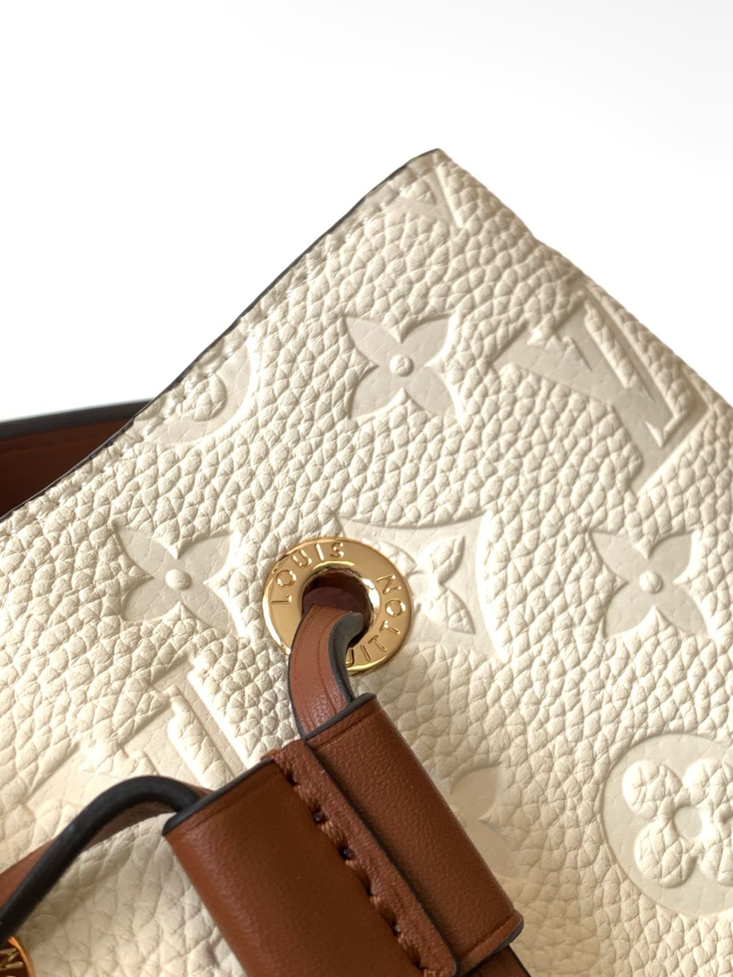 Louis Vuitton Noe MM Cream Empreinte - Image 7
