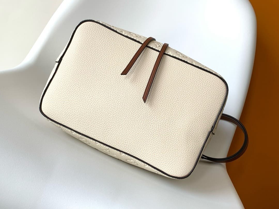 Louis Vuitton Noe MM Cream Empreinte - Image 5