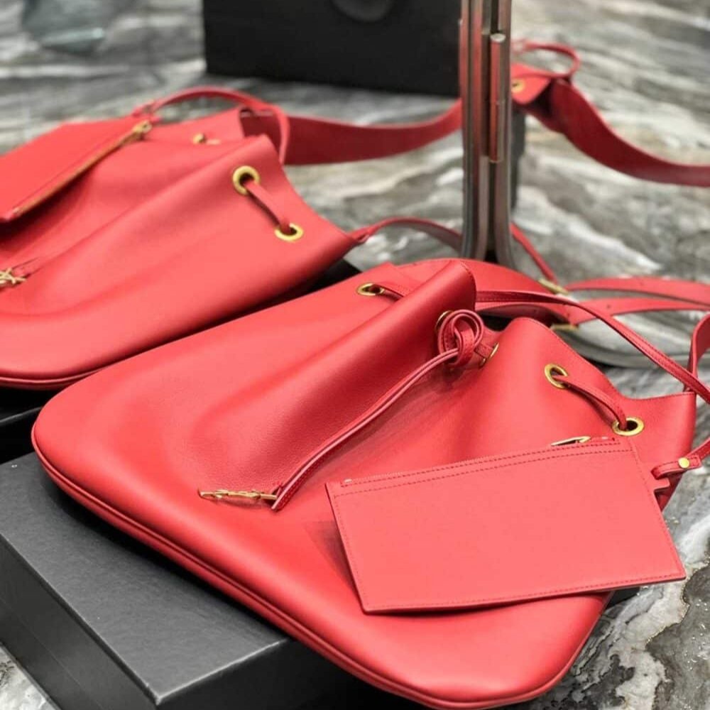 Saint Laurent Paris VII Large Flat Hobo Bag In Smooth Leather Bag Red 44Cm - Image 5