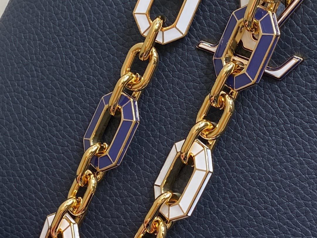 Louis Vuitton Capucines BB Taurillon - Image 7