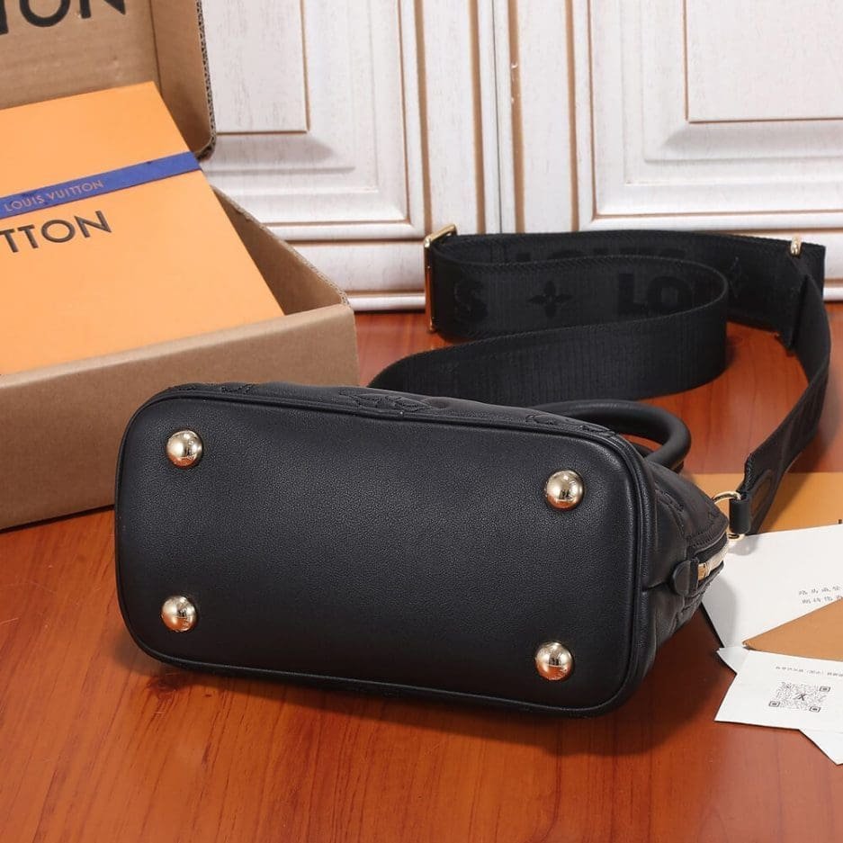 Louis Vuitton Alma BB Black Quilted - Image 4